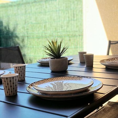 Charmante Villa Patio Avec Terrasse : Proche Plages Et Centre, Ideale Pour 4 Personnes - Fr-1-239-789 카브레톤 외부 사진