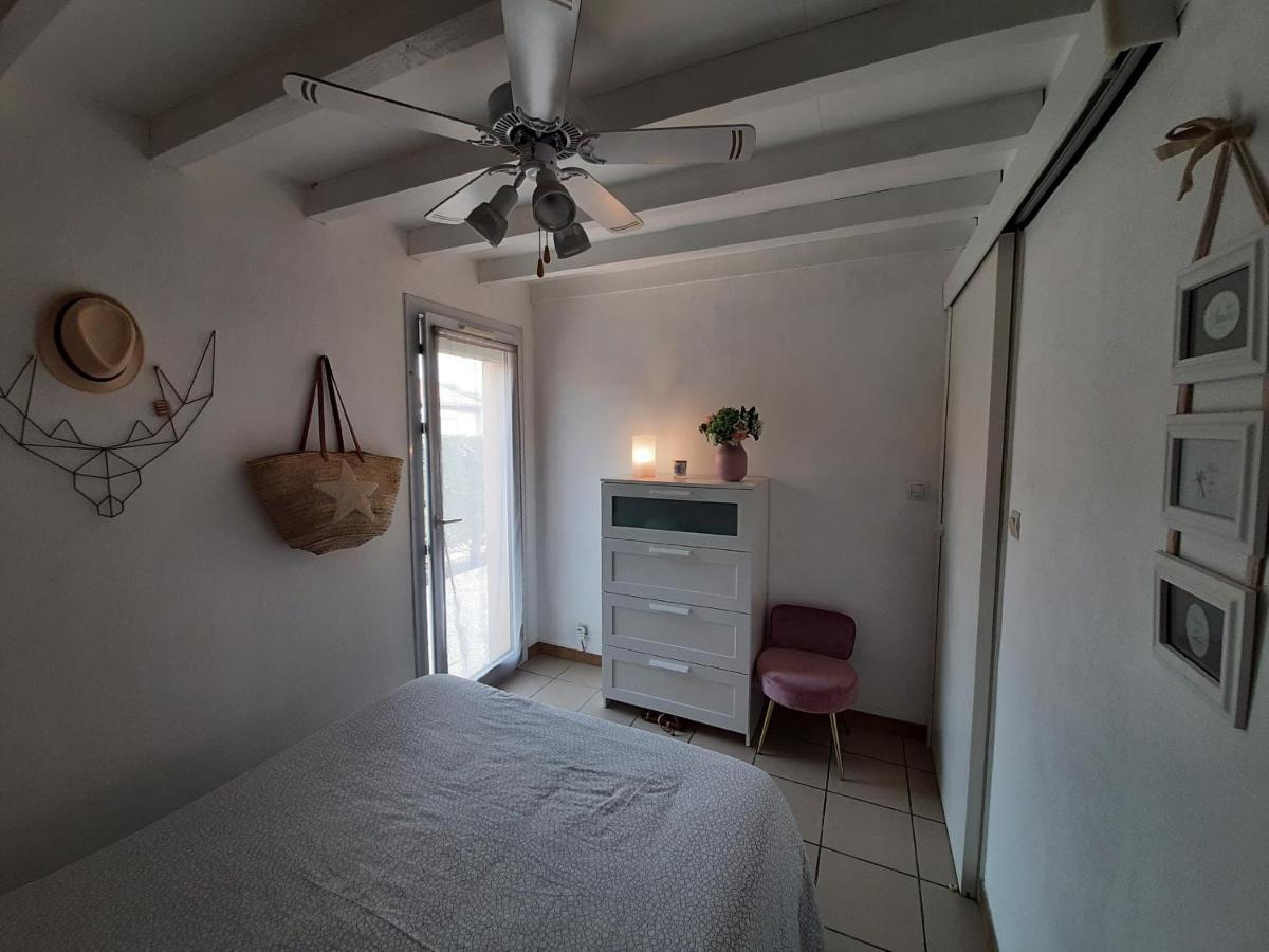 Charmante Villa Patio Avec Terrasse : Proche Plages Et Centre, Ideale Pour 4 Personnes - Fr-1-239-789 카브레톤 외부 사진